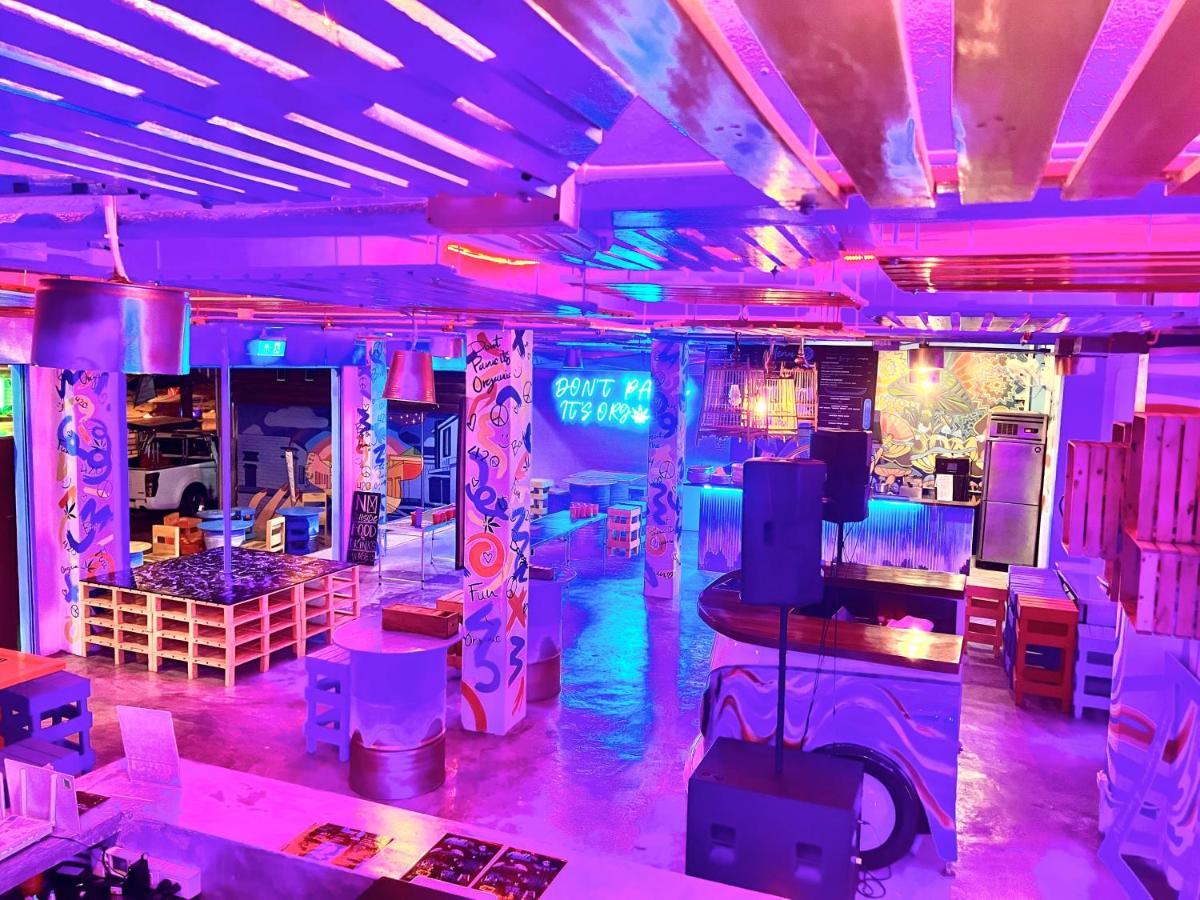 Bodega Krabi Hostel Ao Nang Екстериор снимка